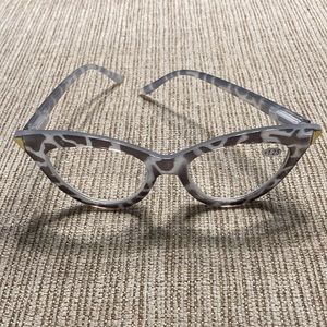 NWOT Reading glasses for women cat-eye style ladies readers +1.25 stylish frame